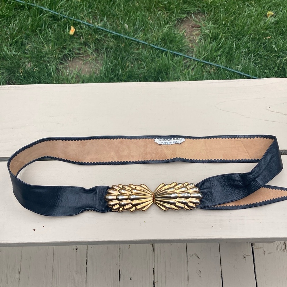 Vintage 70s / 80s leather belt